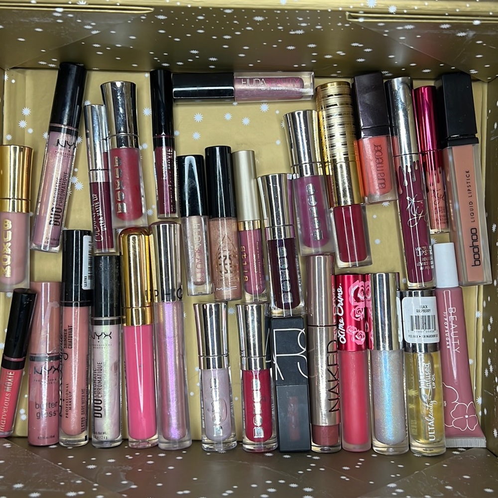 Luxury lipgloss lipstick lot bundle deluxe Sephora Ulta good quality makeup